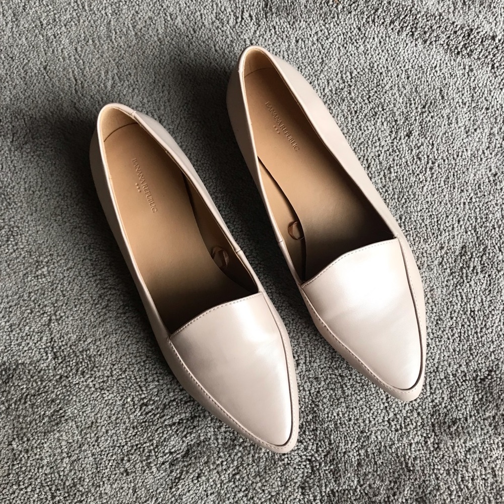 Cream Pointed Toe Flats